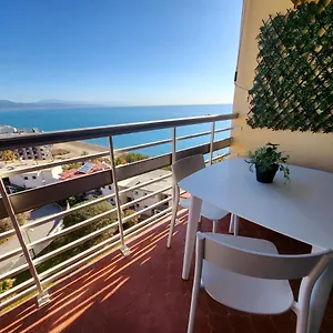 https://apartamento-torre-de-la-roca-actual.hotelsinnerja.org